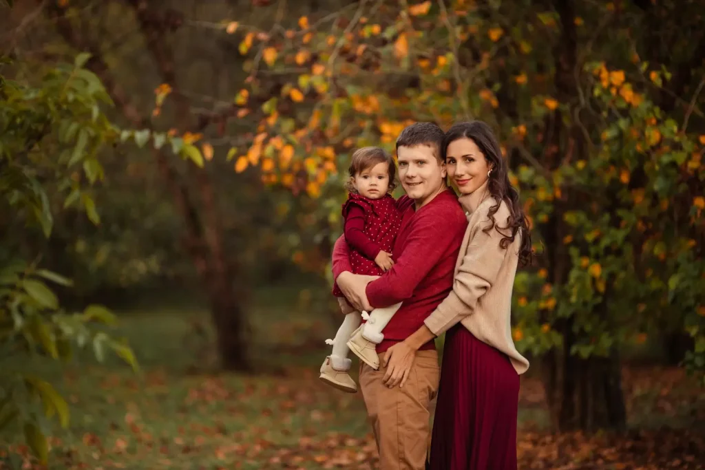 outdoor fall family picture outfit ideas